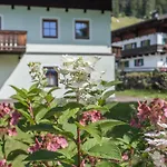 Weissbacher Sankt Martin bei Lofer